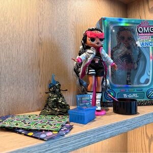 LOL Surprise OMG B Gurl Dance Doll with Accessories